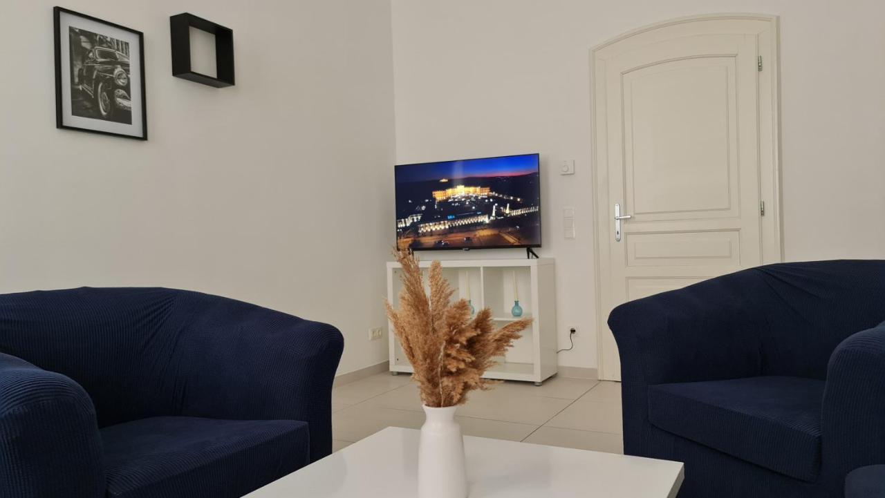 Royal Colours Apartments Wina Bagian luar foto